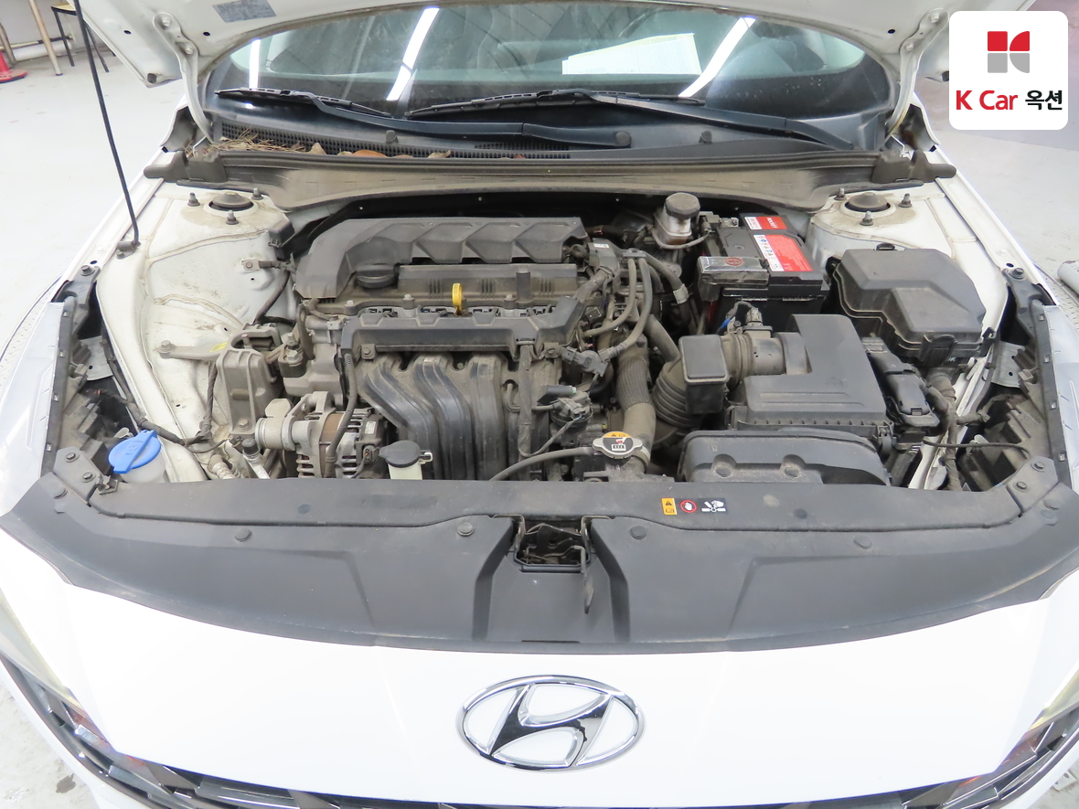 هيونداي إلانترا 2021 - صورة 32