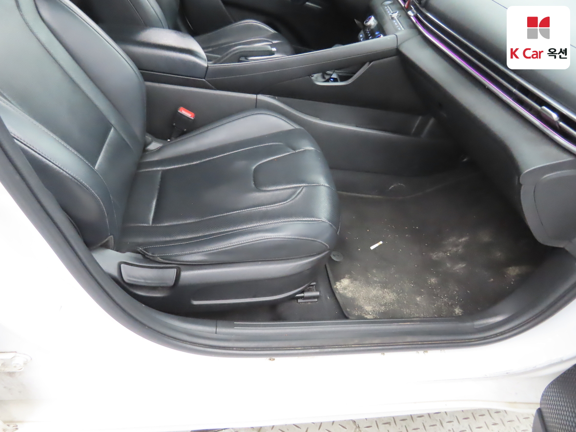 هيونداي إلانترا 2021 - صورة 29