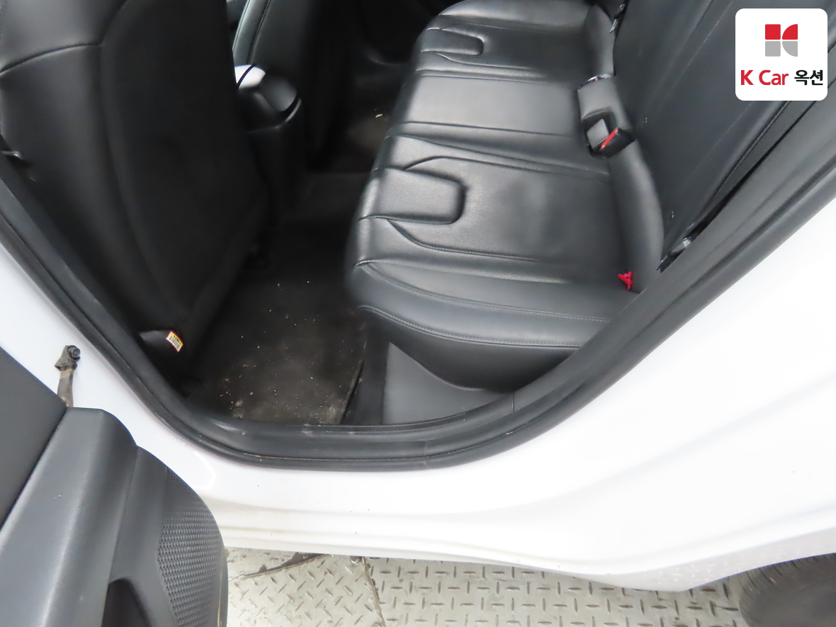 هيونداي إلانترا 2021 - صورة 23