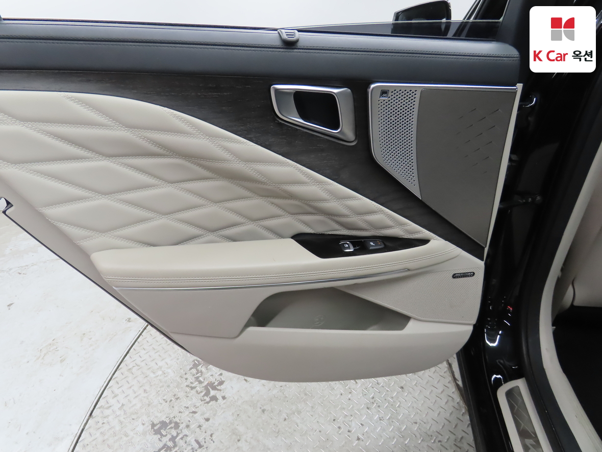 Kia K8 2022 - Image 22