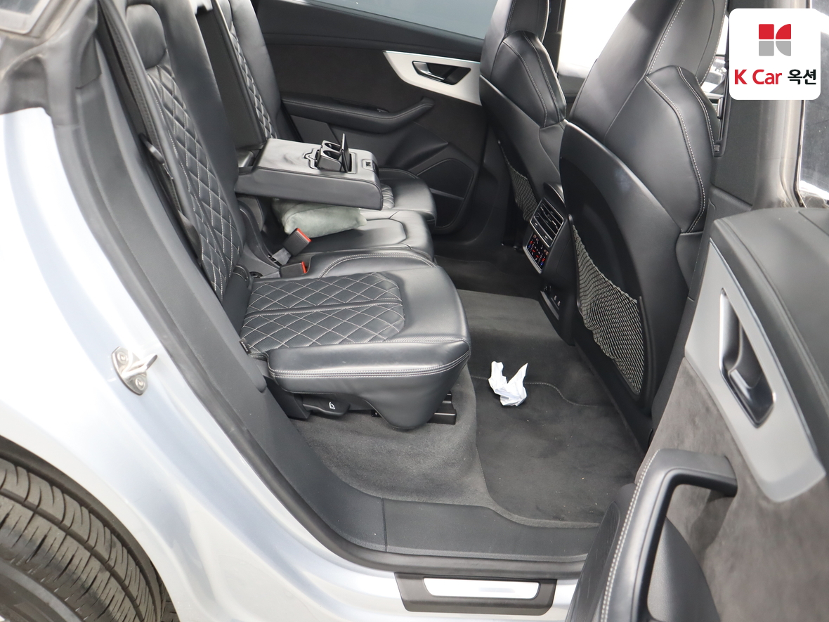 아우디 Q8 2022 - 이미지 32