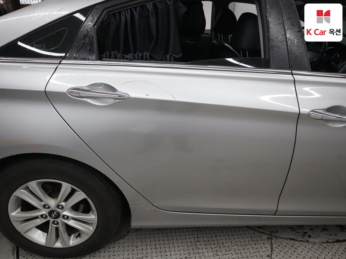 Hyundai Sonata 2010 - Image 42