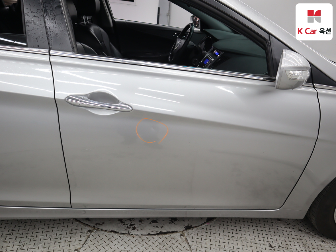 Hyundai Sonata 2010 - Image 43