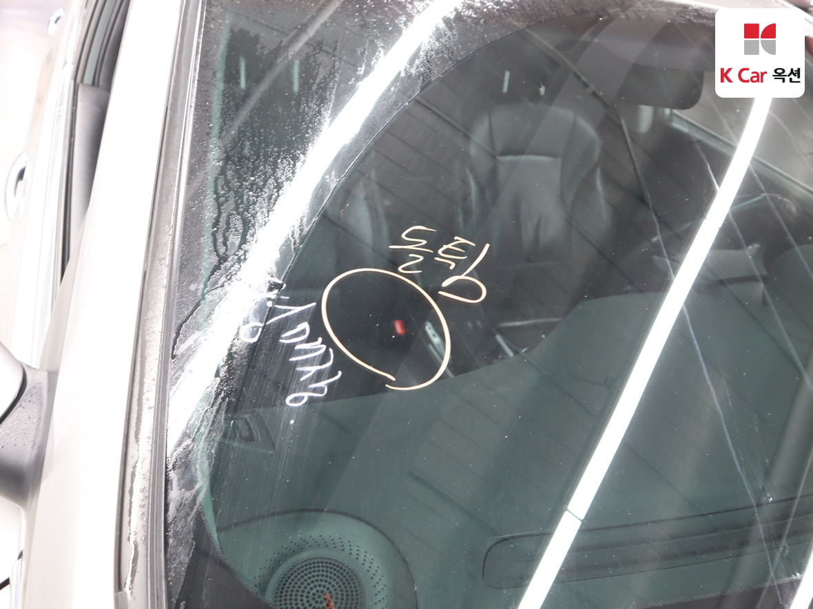 Hyundai Sonata 2010 - Image 34