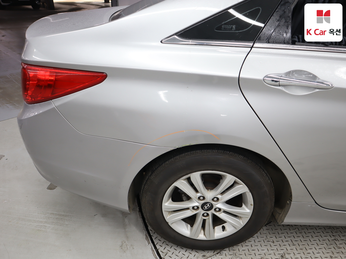 Hyundai Sonata 2010 - Image 41