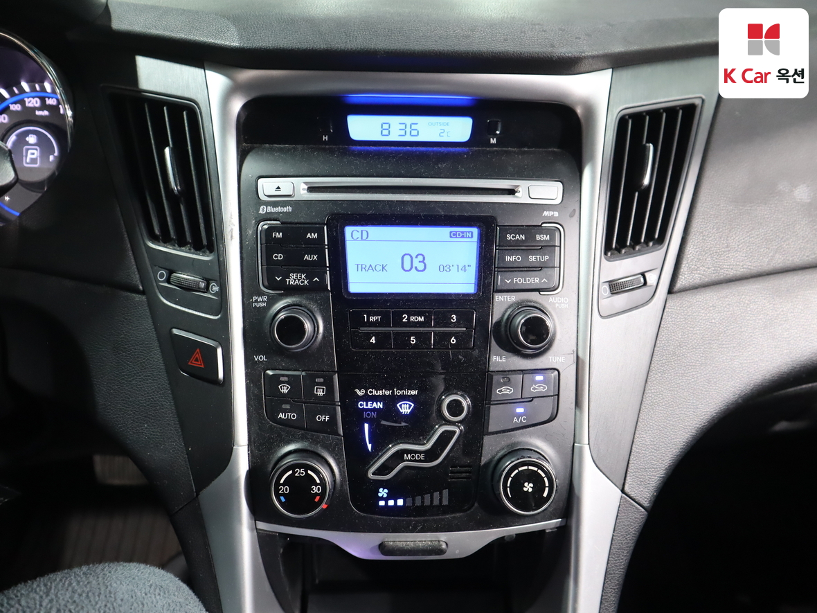 Hyundai Sonata 2010 - Image 6