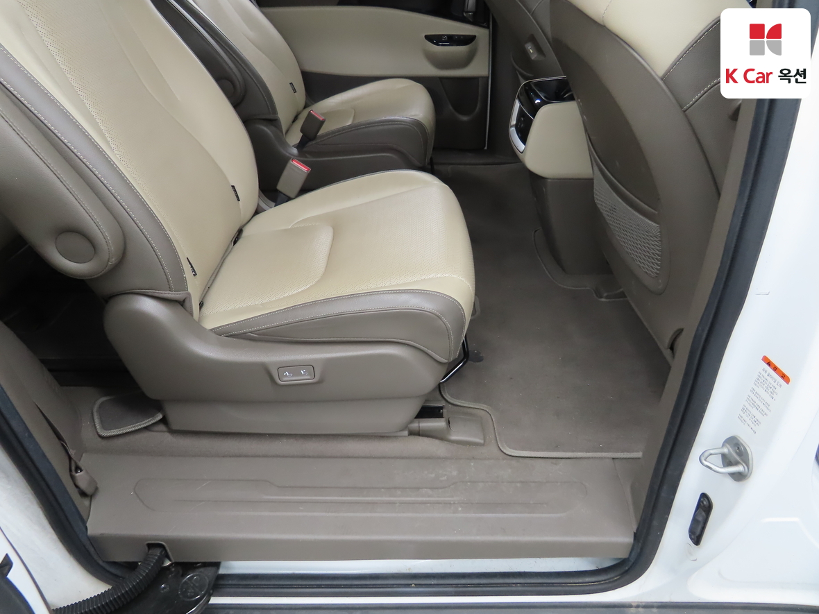 Kia Carnival 2021 - Image 27