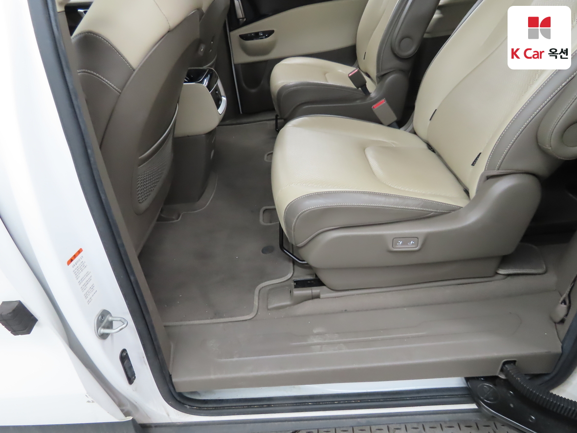 Kia Carnival 2021 - Image 22