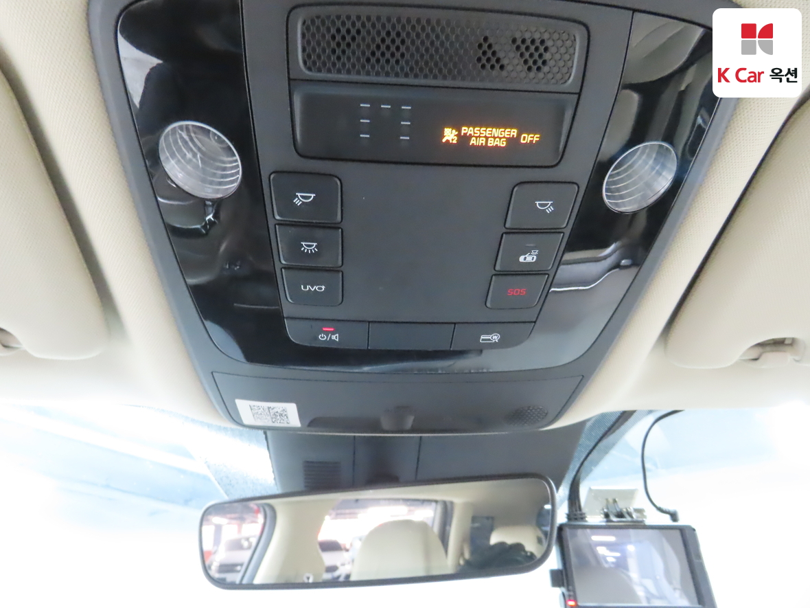 Kia Carnival 2021 - Image 12