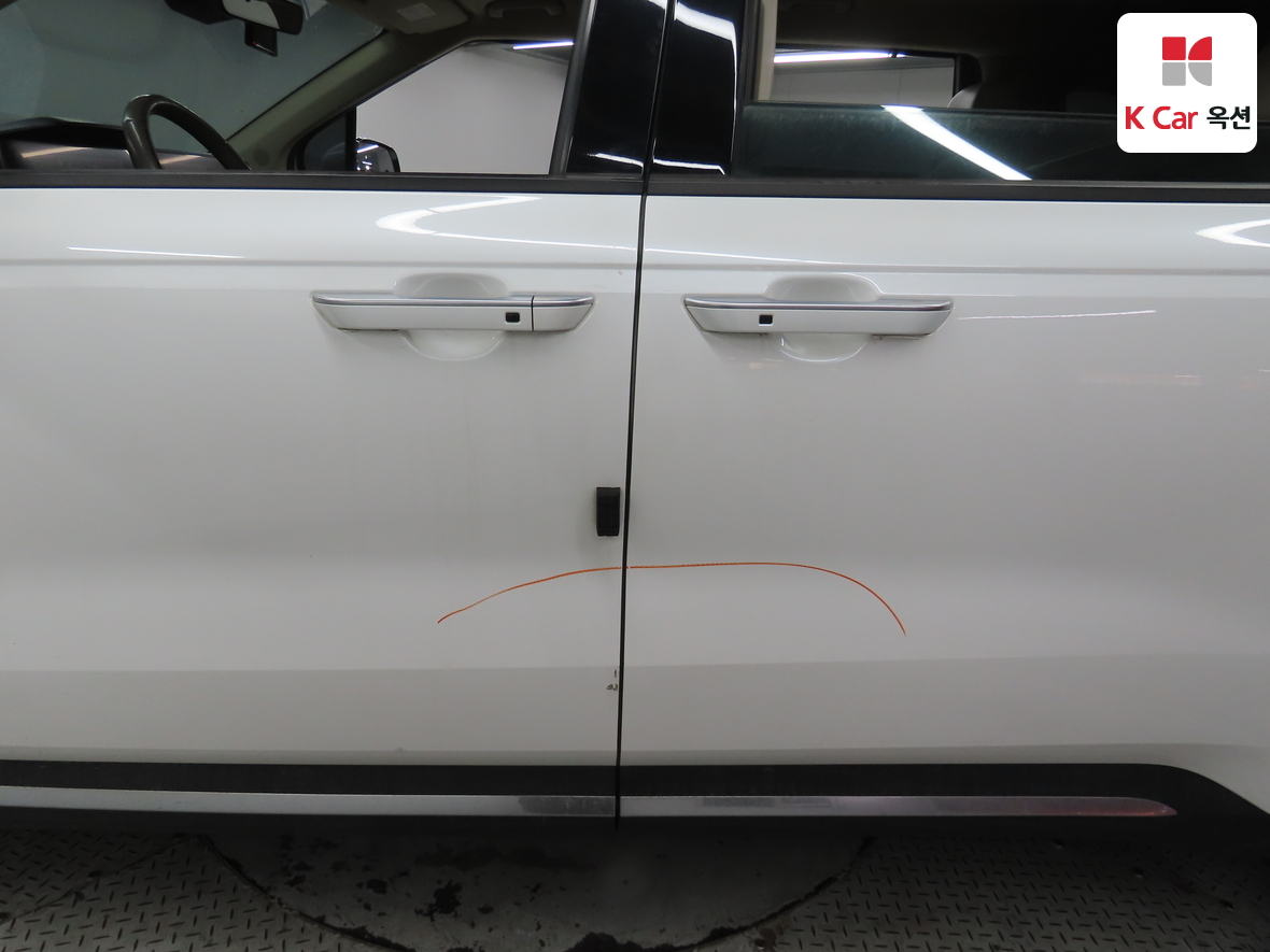 Kia Carnival 2021 - Image 38