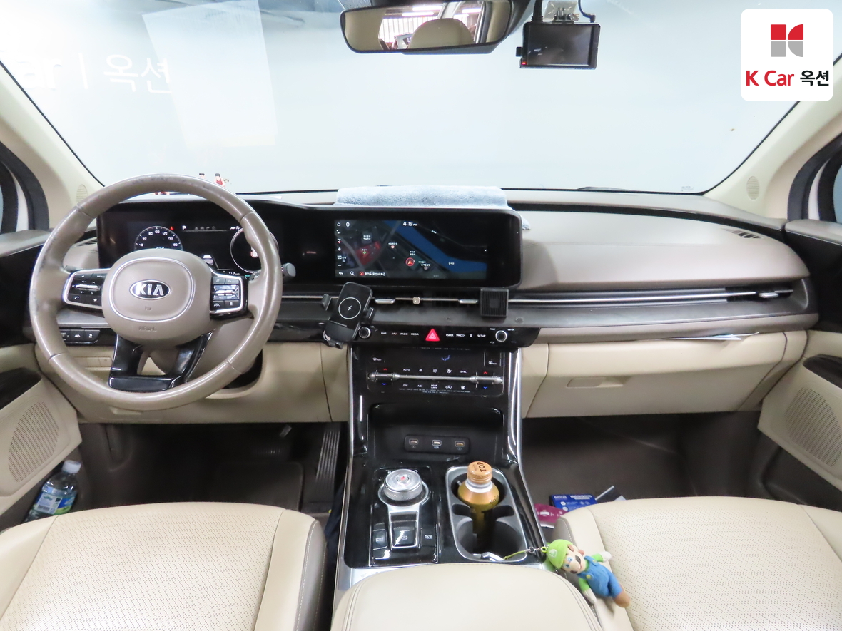 Kia Carnival 2021 - Image 3