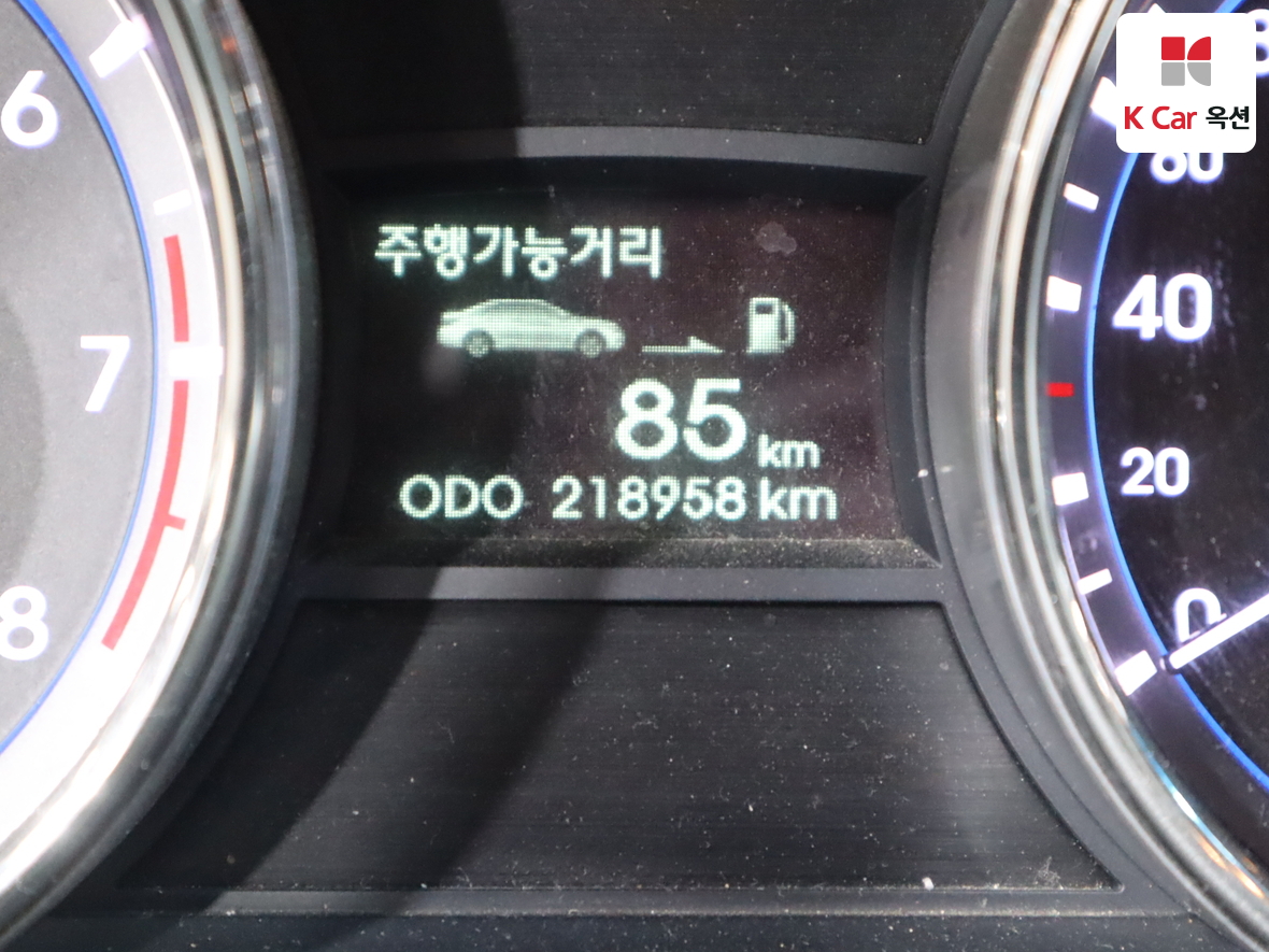 Hyundai Sonata 2010 - Image 4