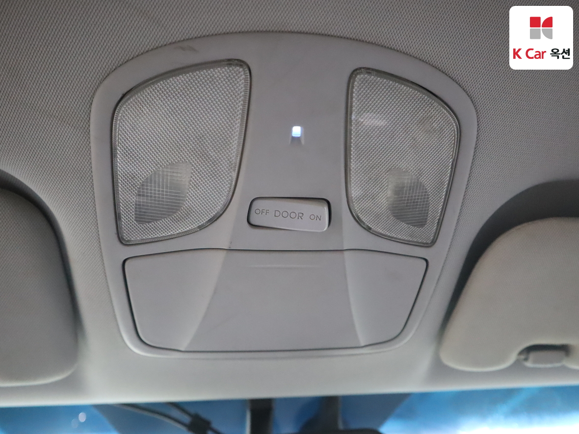 Hyundai Sonata 2010 - Image 12