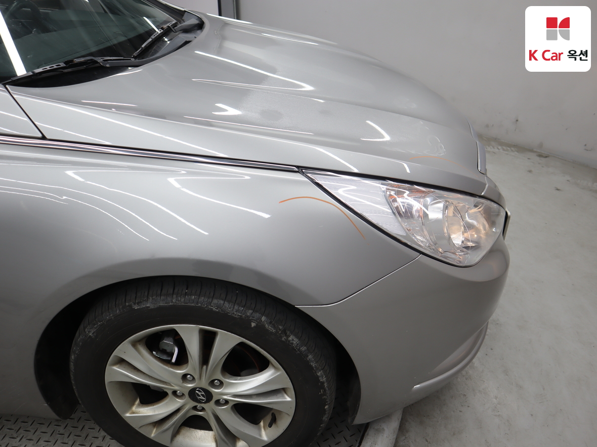 Hyundai Sonata 2010 - Image 42