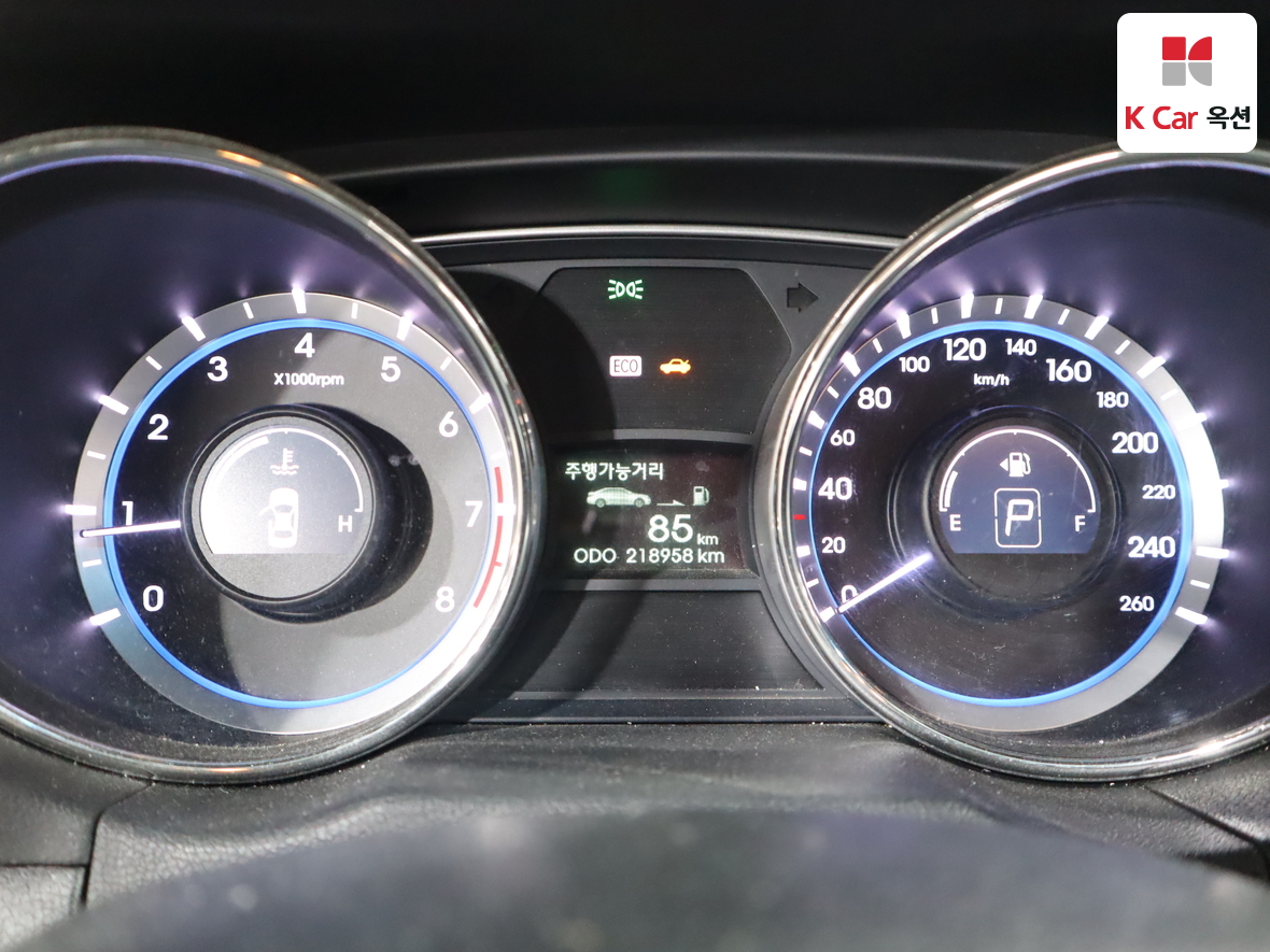 Hyundai Sonata 2010 - Image 5