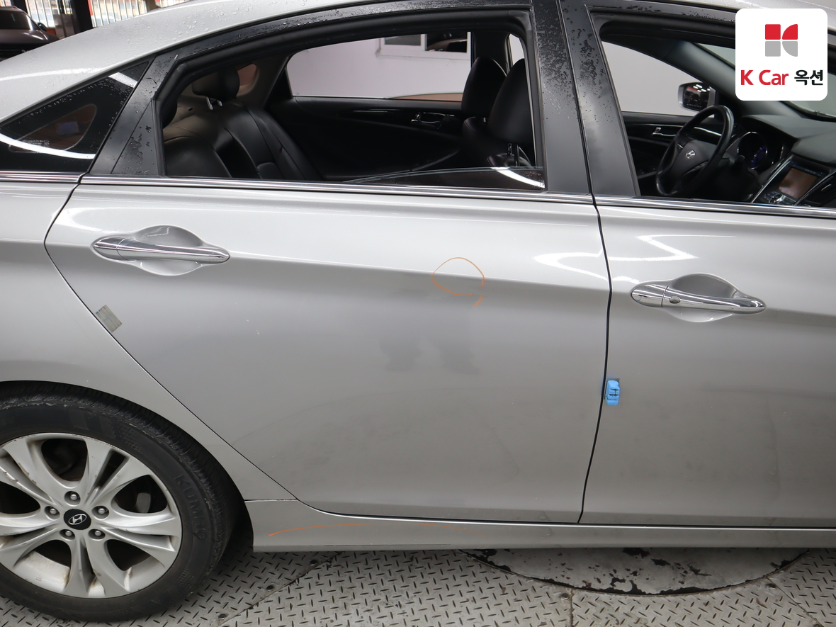 Hyundai Sonata 2010 - Image 40