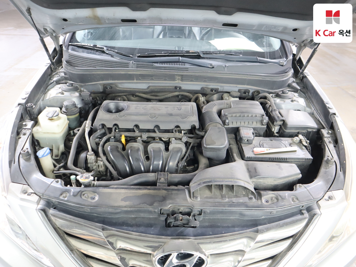 Hyundai Sonata 2010 - Image 33