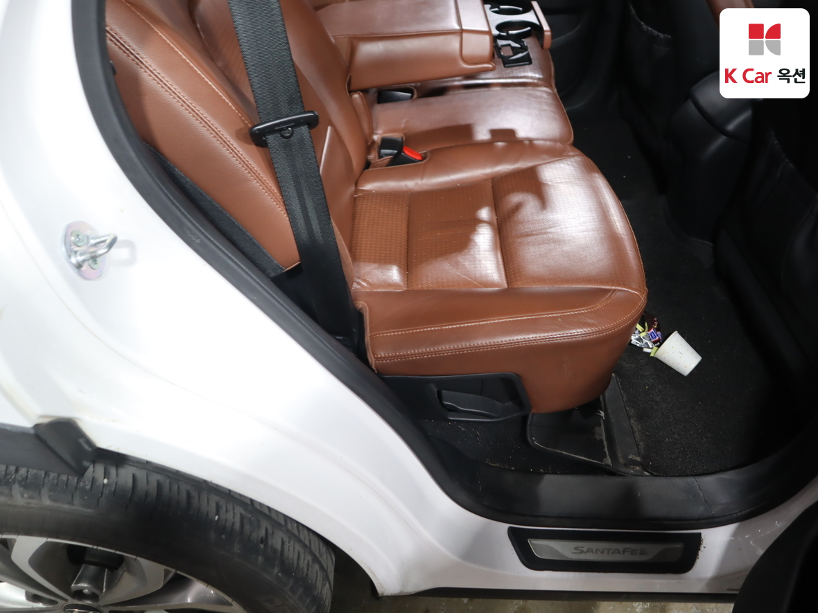 Hyundai Santa Fe 2013 - Image 30