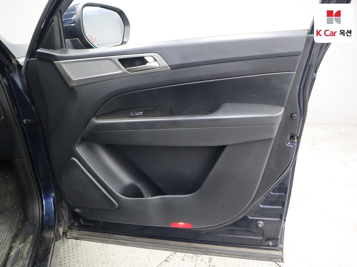 KG Mobility Rexton Sports 2019 - Image 31