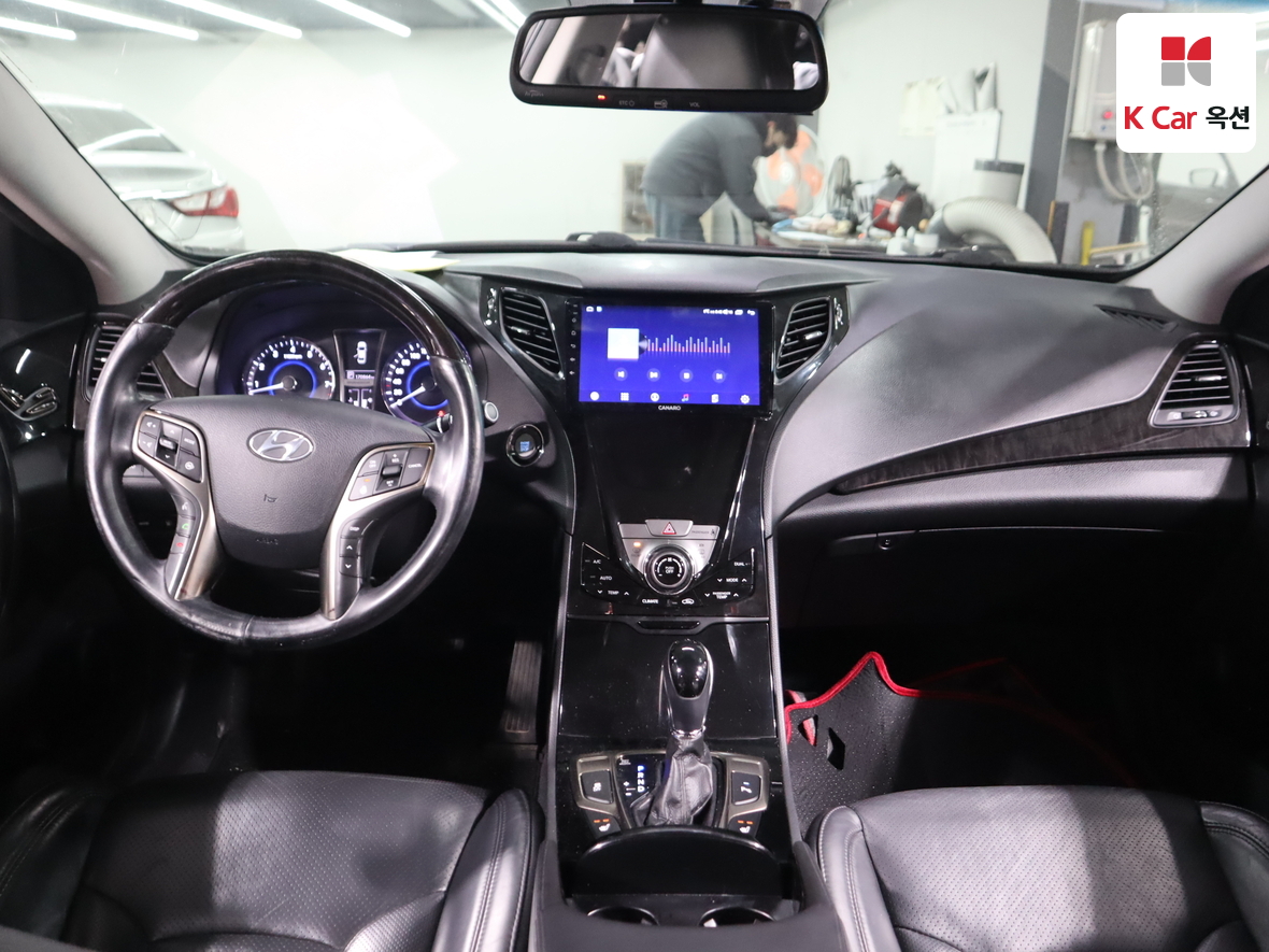 Hyundai AZERA 2012 - Image 3