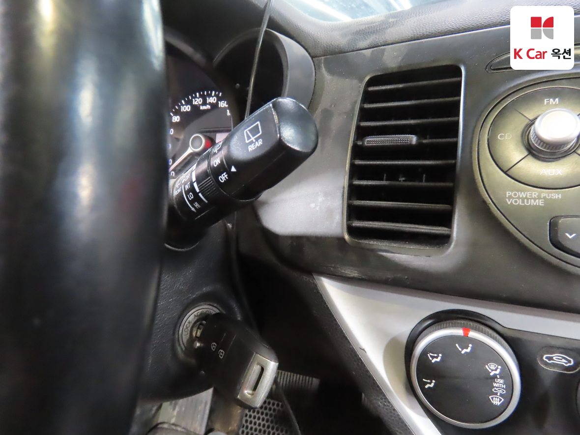 Kia Morning 2015 - Image 11