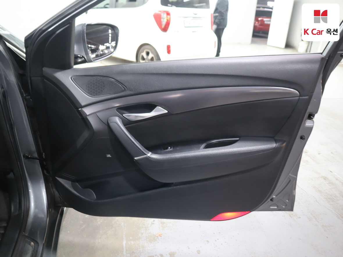 هيونداي آي 40 2012 - صورة 30