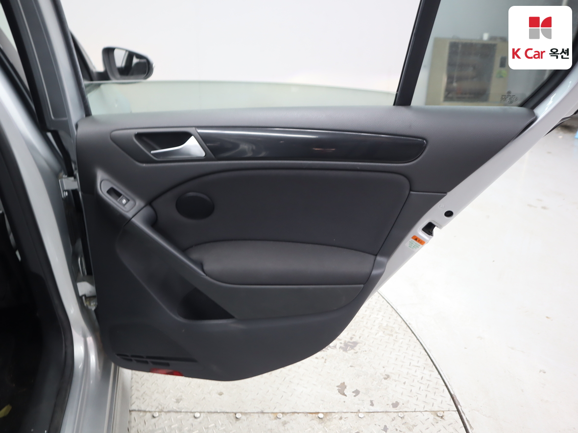 Volkswagen Golf 2013 - Image 30