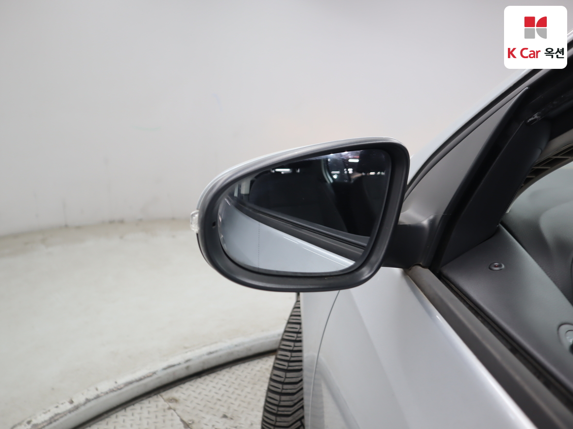 Volkswagen Golf 2013 - Image 24