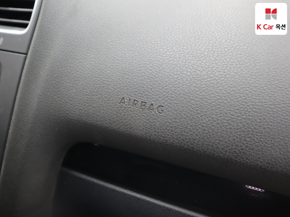 Volkswagen Golf 2013 - Image 34