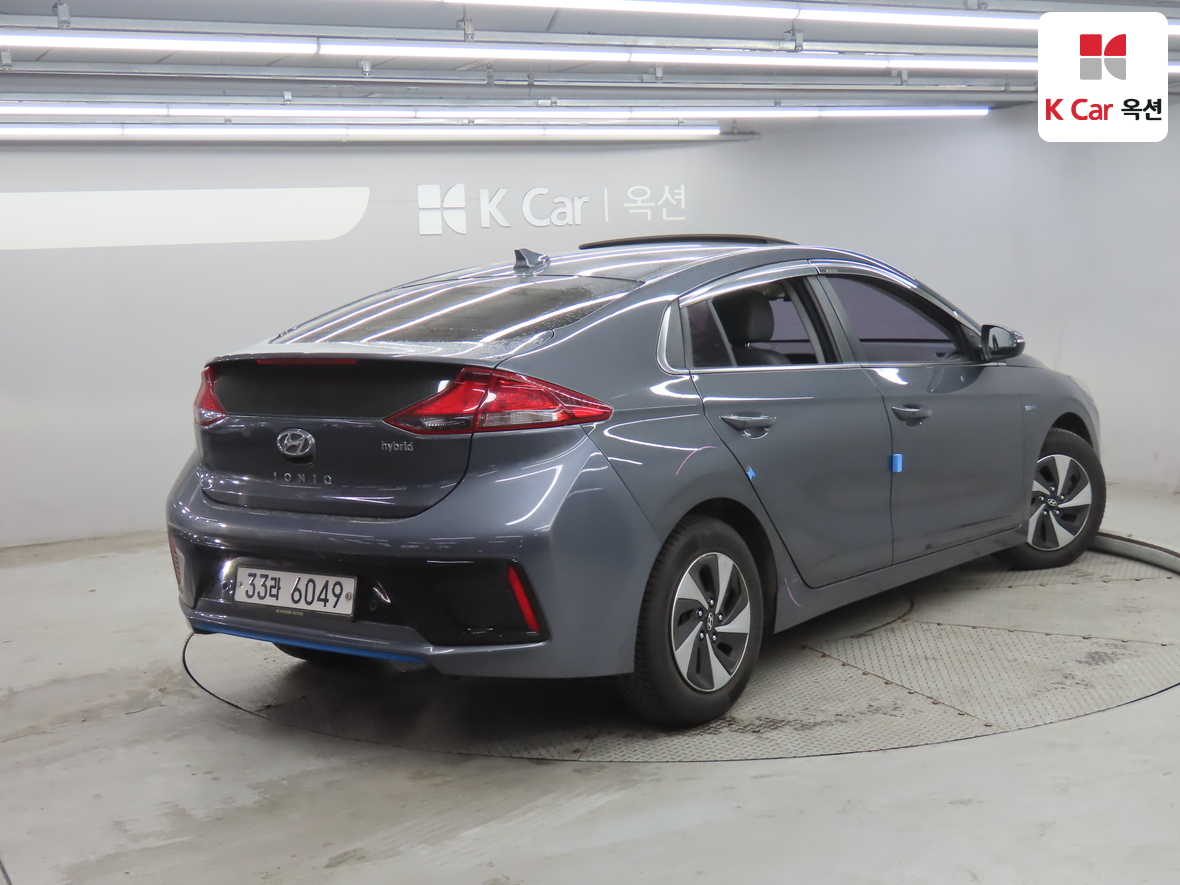 Hyundai Ioniq 2019 - Image 2
