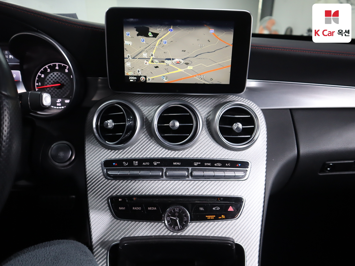 Mercedes-Benz C-Class 2016 - Image 6