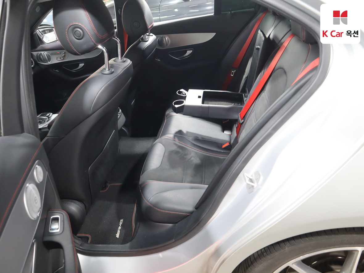 Mercedes-Benz C-Class 2016 - Image 26