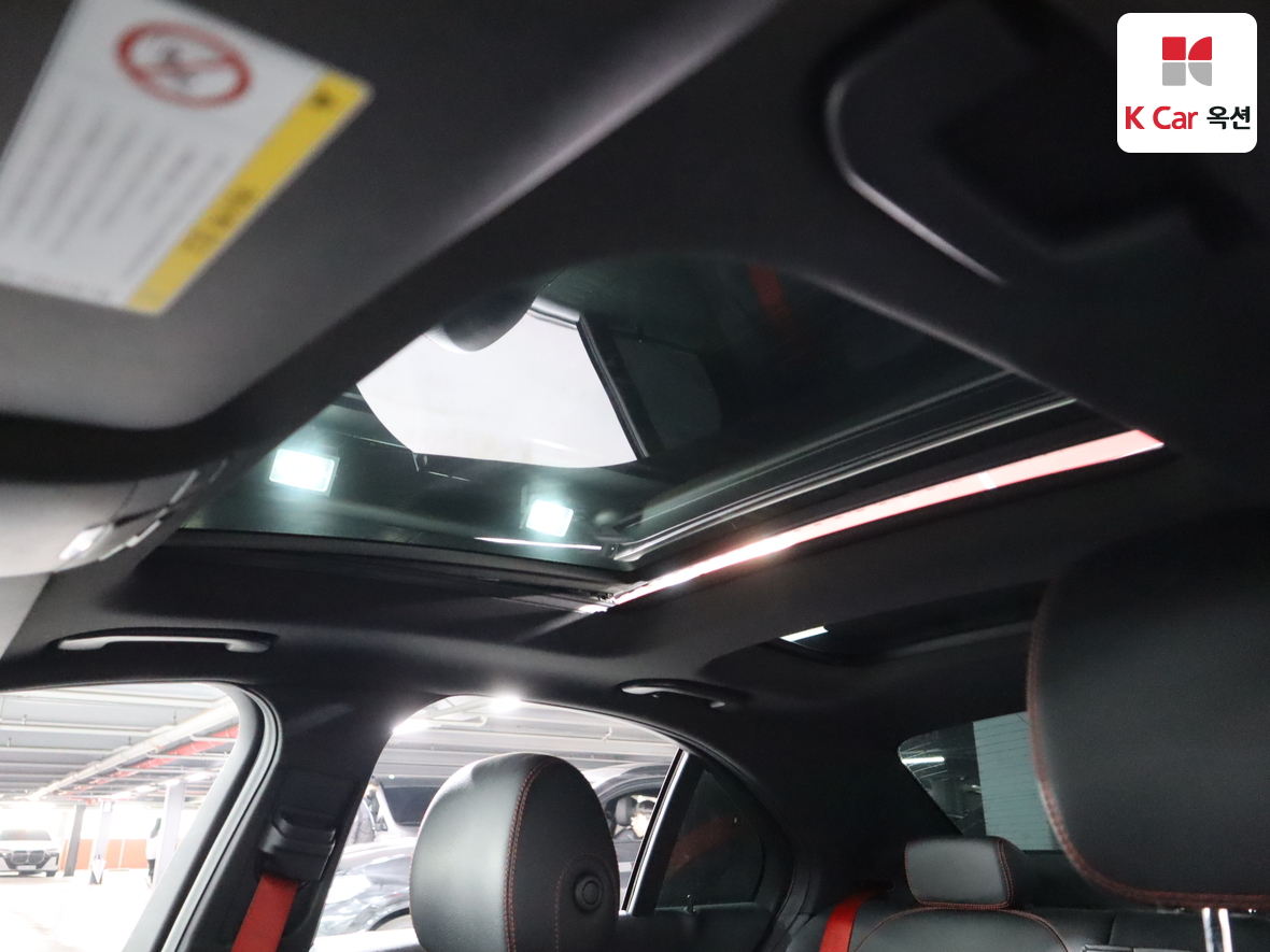 Mercedes-Benz C-Class 2016 - Image 22