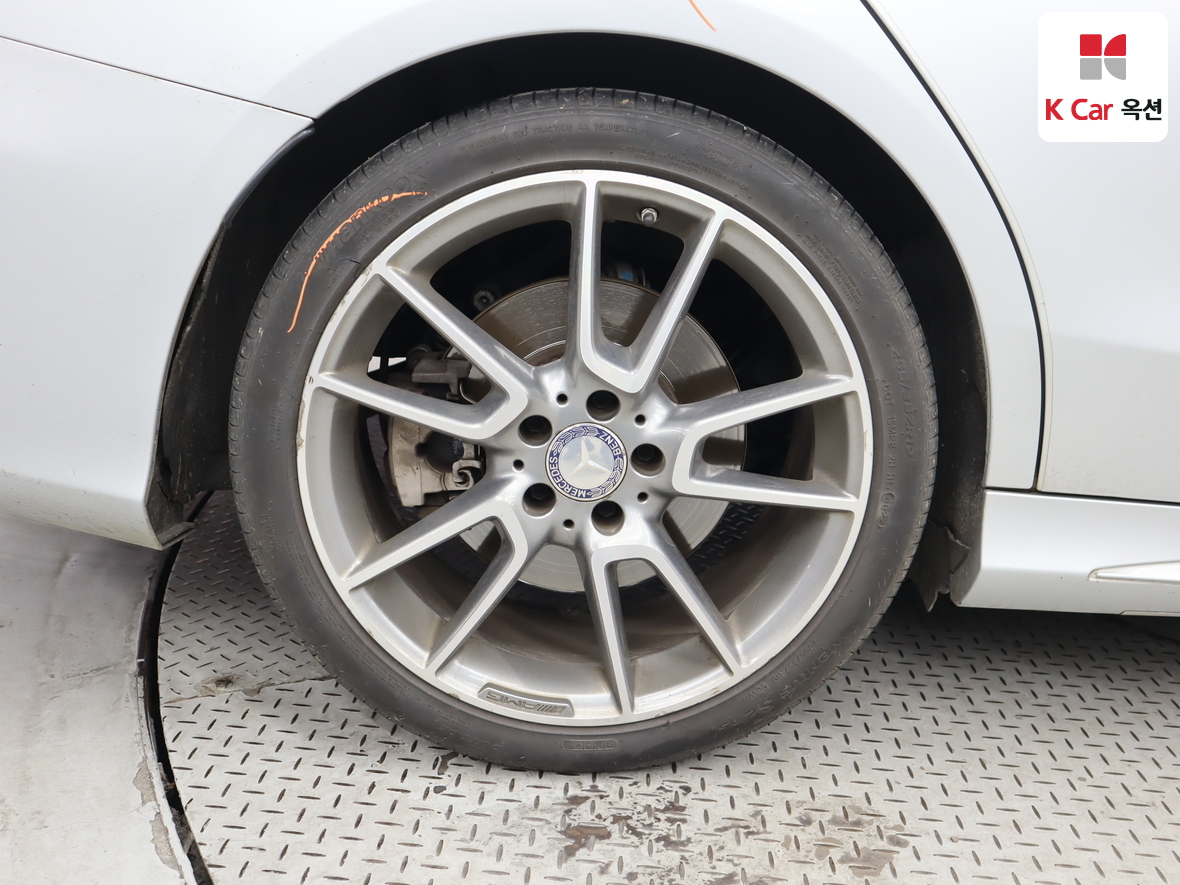 Mercedes-Benz C-Class 2016 - Image 48