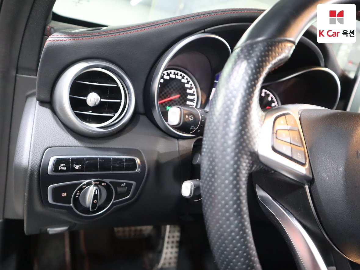 Mercedes-Benz C-Class 2016 - Image 9