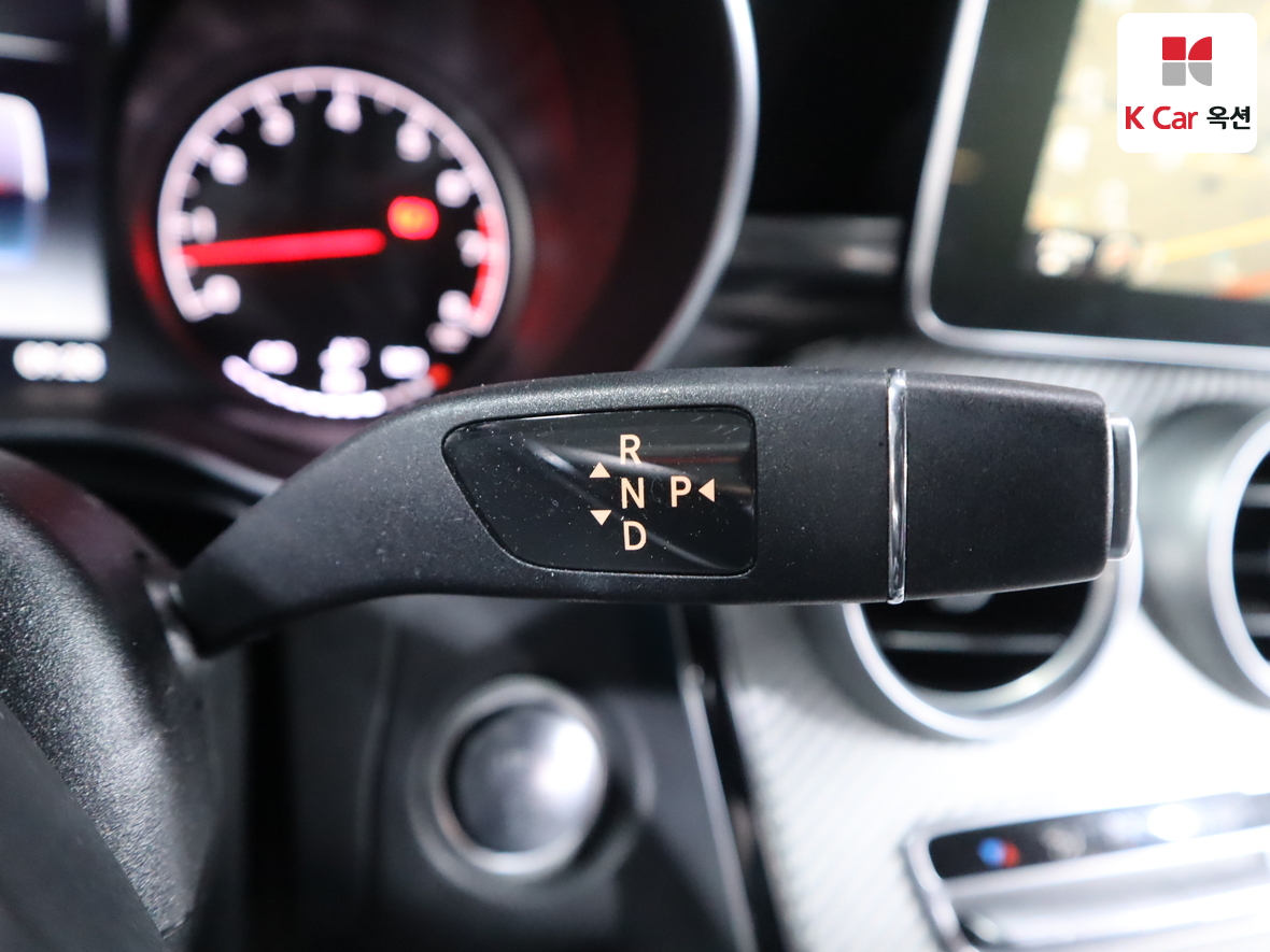 Mercedes-Benz C-Class 2016 - Image 17