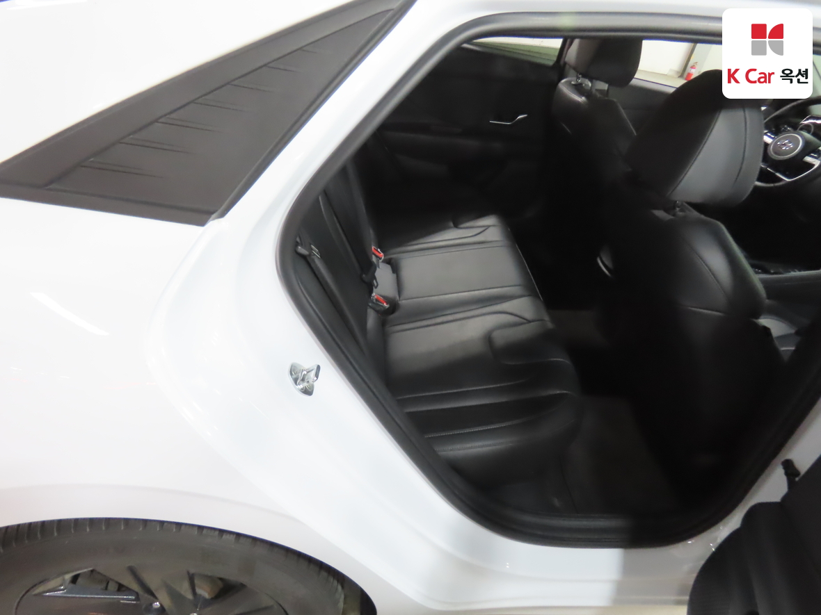 هيونداي إلانترا 2022 - صورة 26