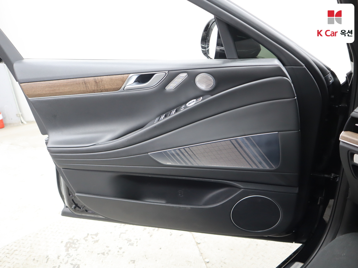 جينيسيس G80 2023 - صورة 8