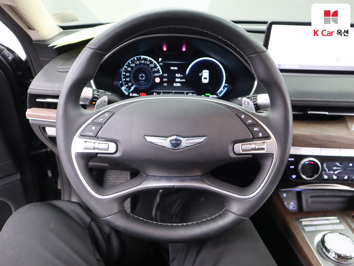 جينيسيس G80 2023 - صورة 10