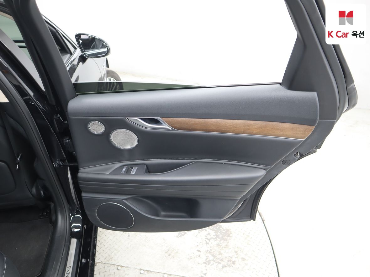 جينيسيس G80 2023 - صورة 28