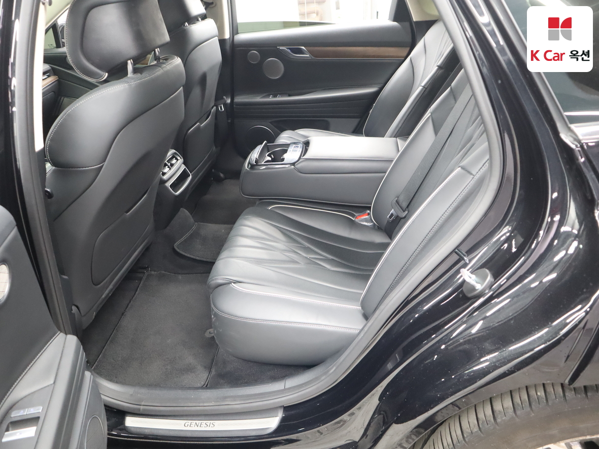 جينيسيس G80 2023 - صورة 23