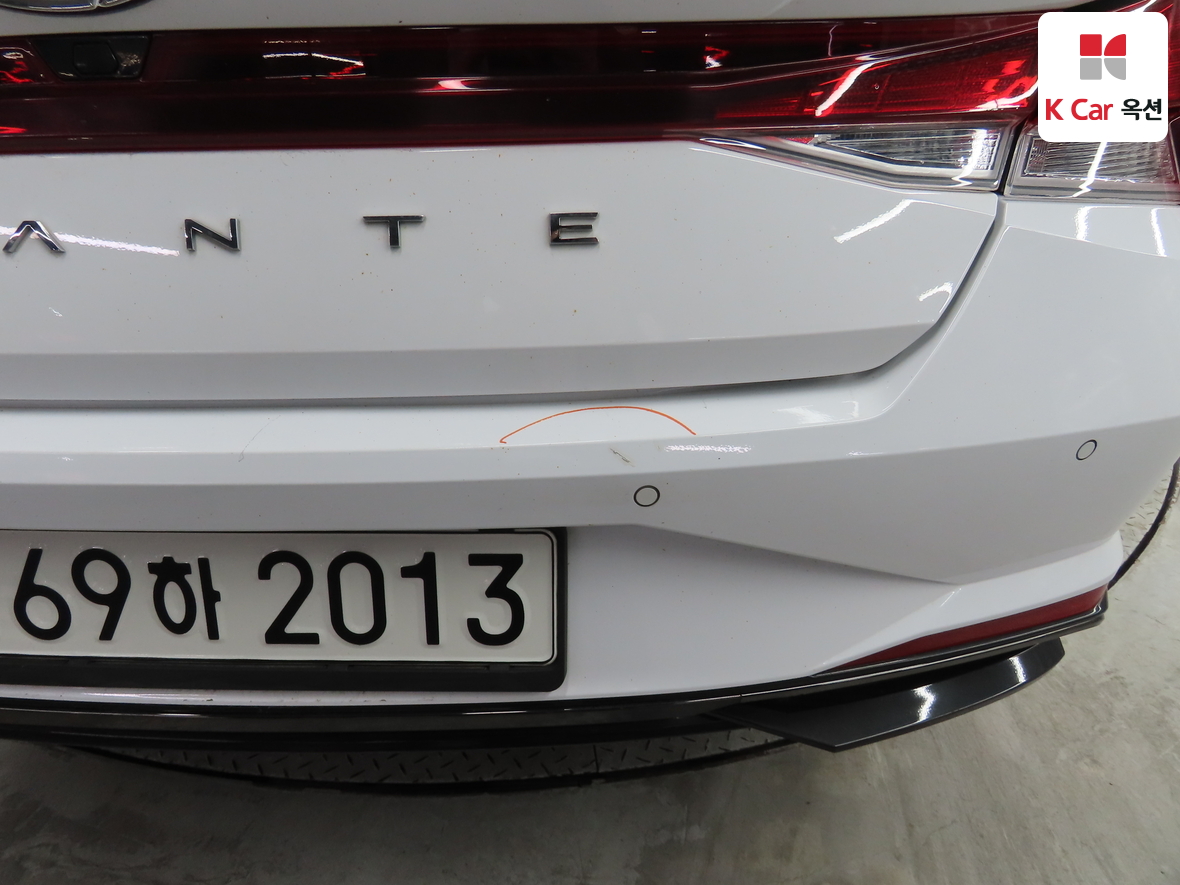 Hyundai Elantra 2022 - Image 37