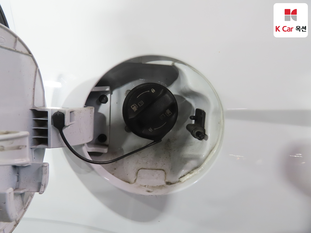 Hyundai Elantra 2022 - Image 24