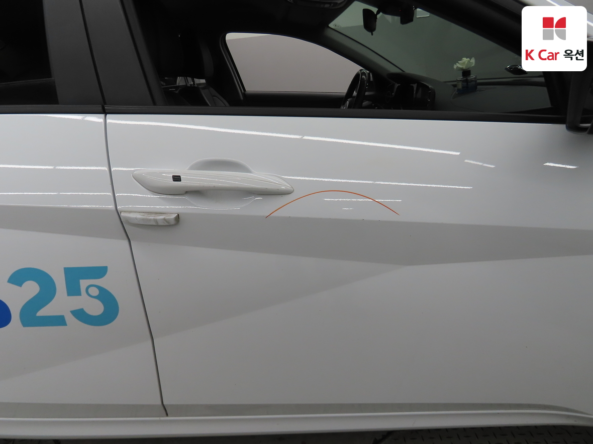 Hyundai Elantra 2022 - Image 39