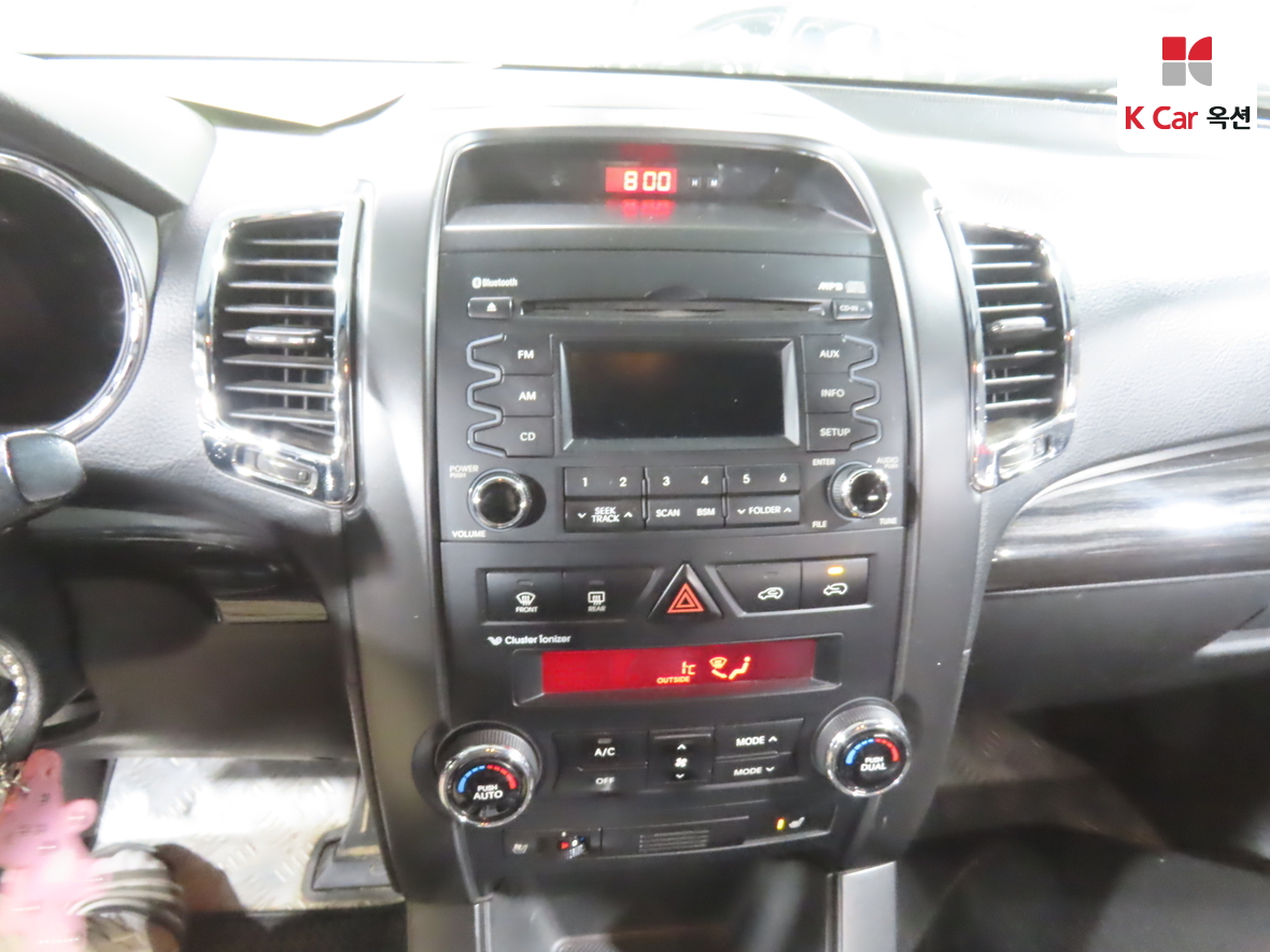 Kia Sorento 2010 - Image 6