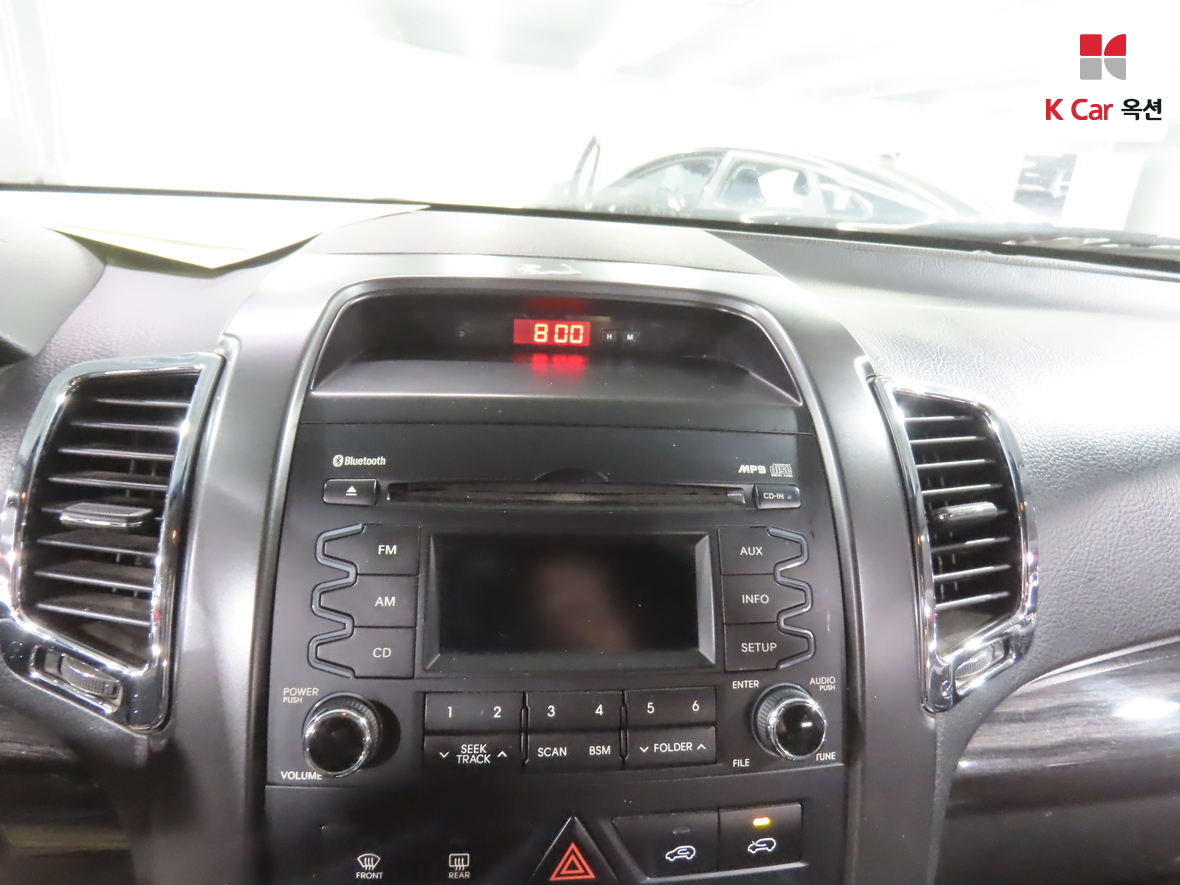 Kia Sorento 2010 - Image 14