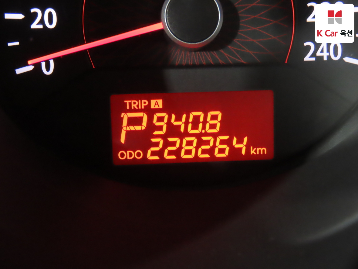 Kia Sorento 2010 - Image 4