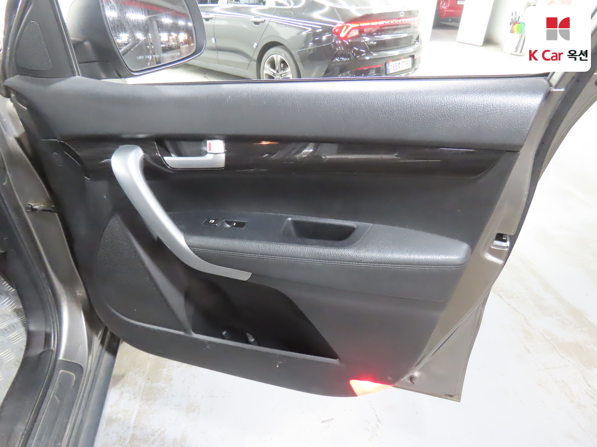 Kia Sorento 2010 - Image 29