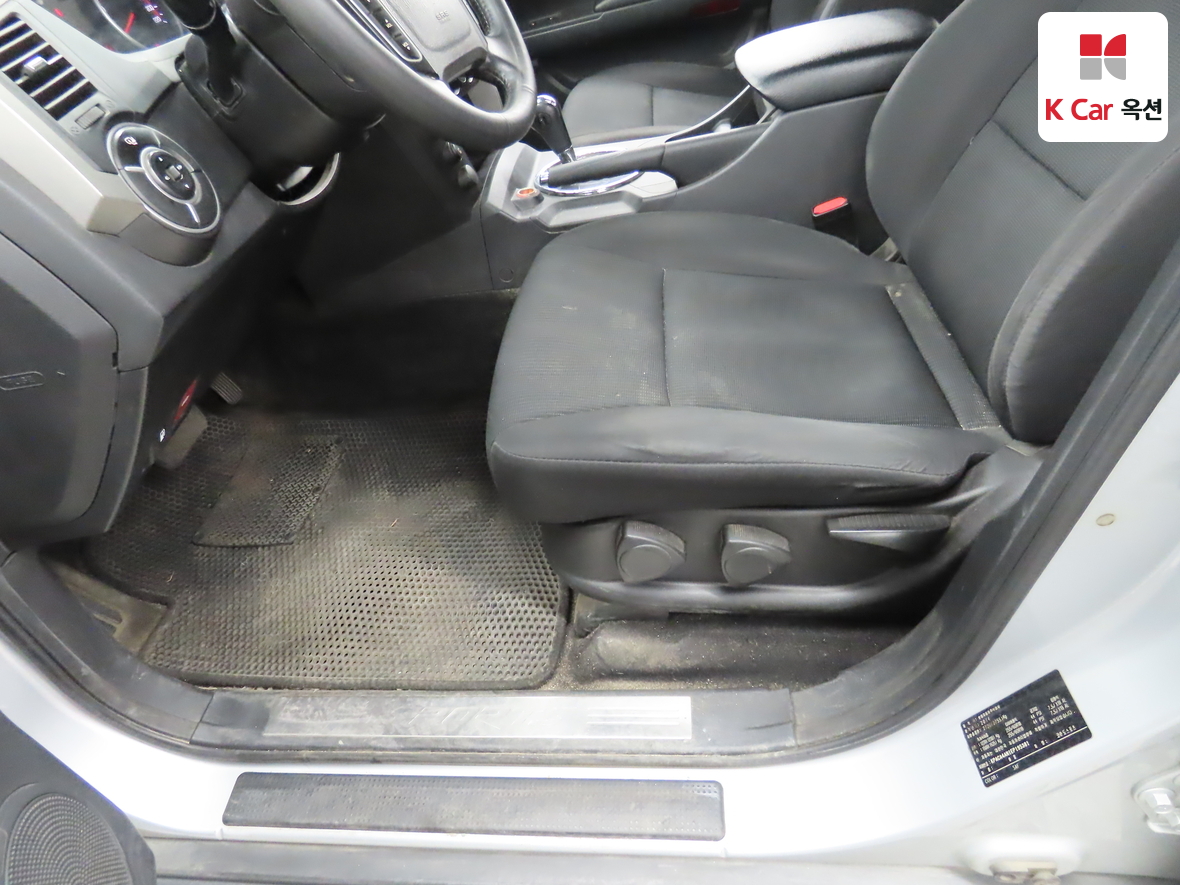 KG Mobility Korando Sports 2014 - Image 17