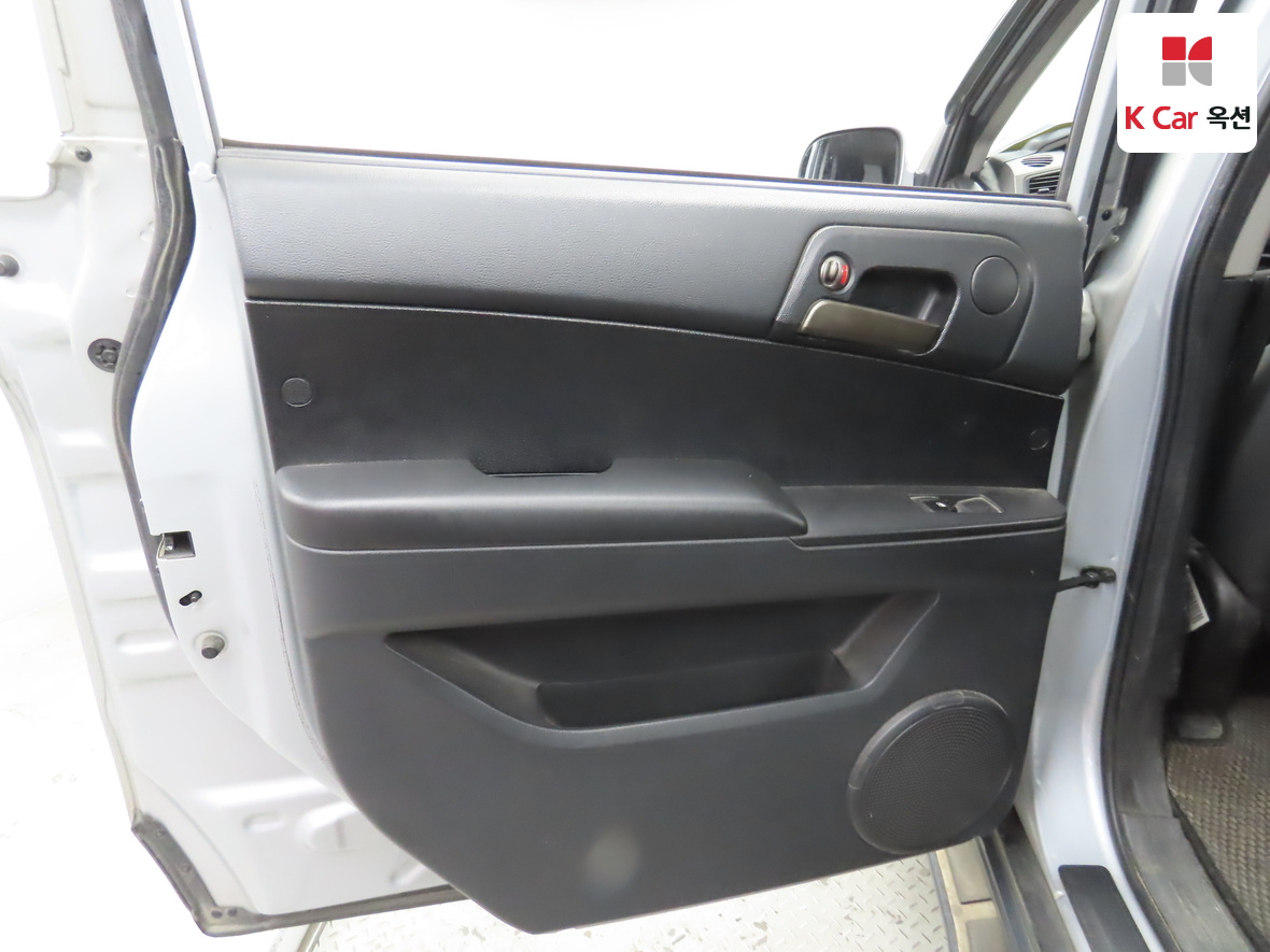 KG Mobility Korando Sports 2014 - Image 21